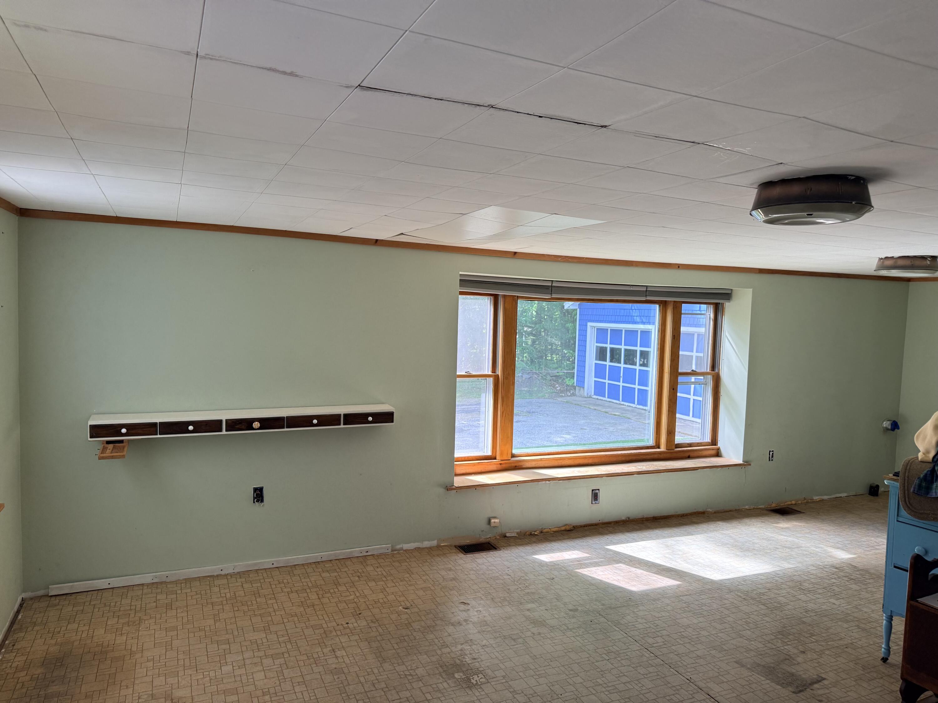 34 Robinson Hill Road Oxford ME 04270