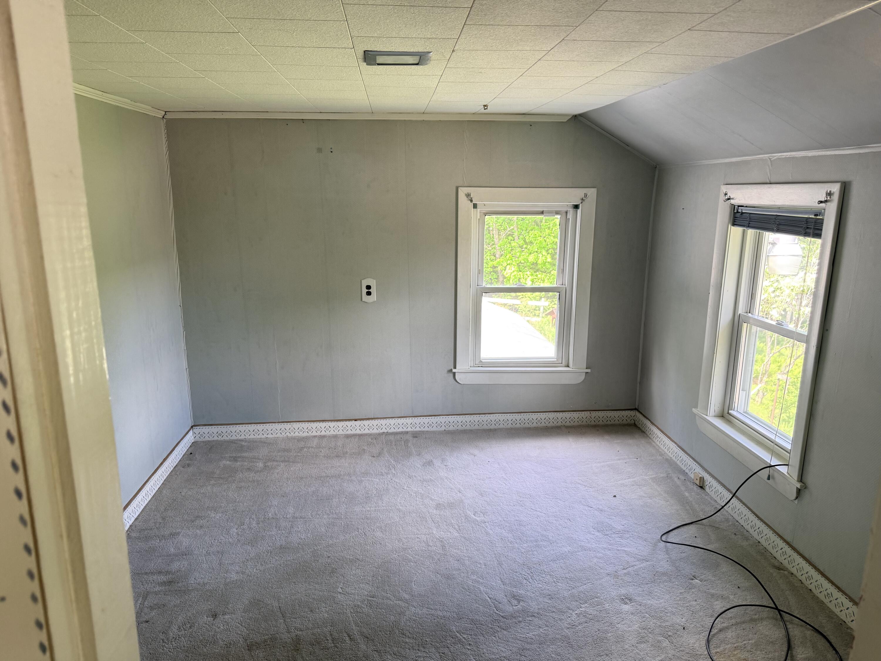 34 Robinson Hill Road Oxford ME 04270