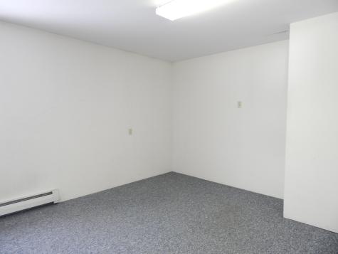 19 Park Street Paris ME 04281