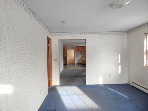 19 Park Street Paris ME 04281