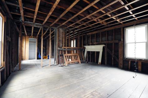 7 Middle Street Hallowell ME 04347