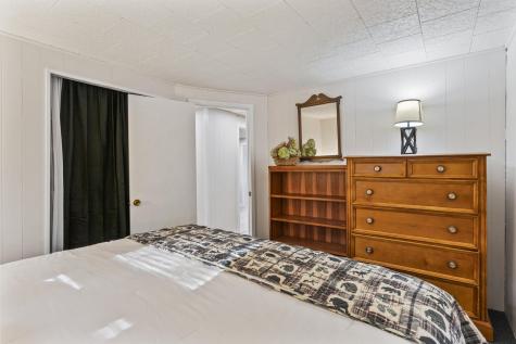 51 Butterworth Drive Naples ME 04055