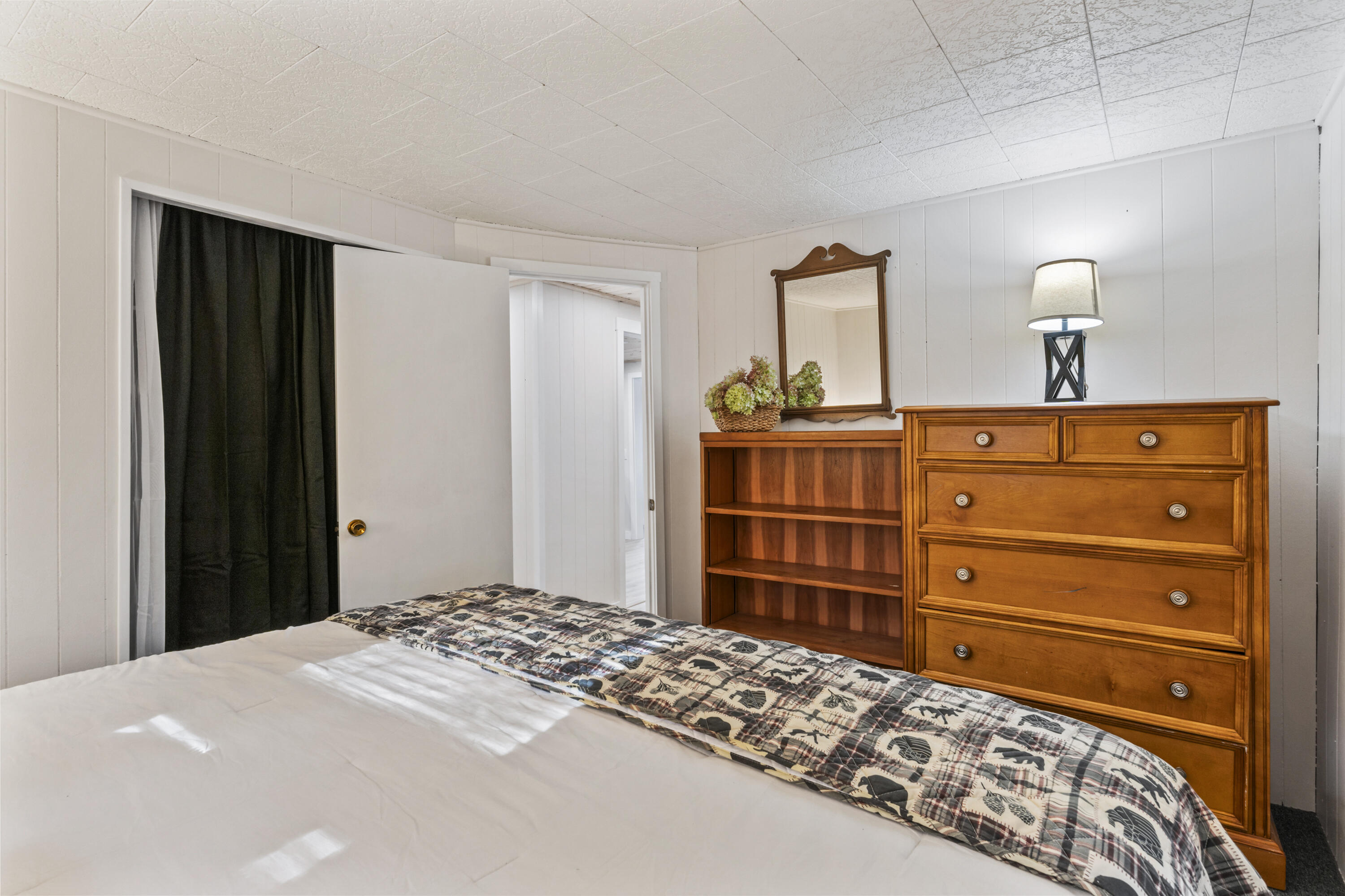 51 Butterworth Drive Naples ME 04055