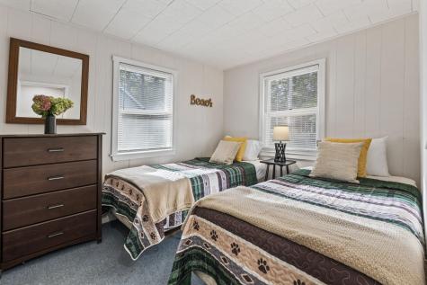 51 Butterworth Drive Naples ME 04055