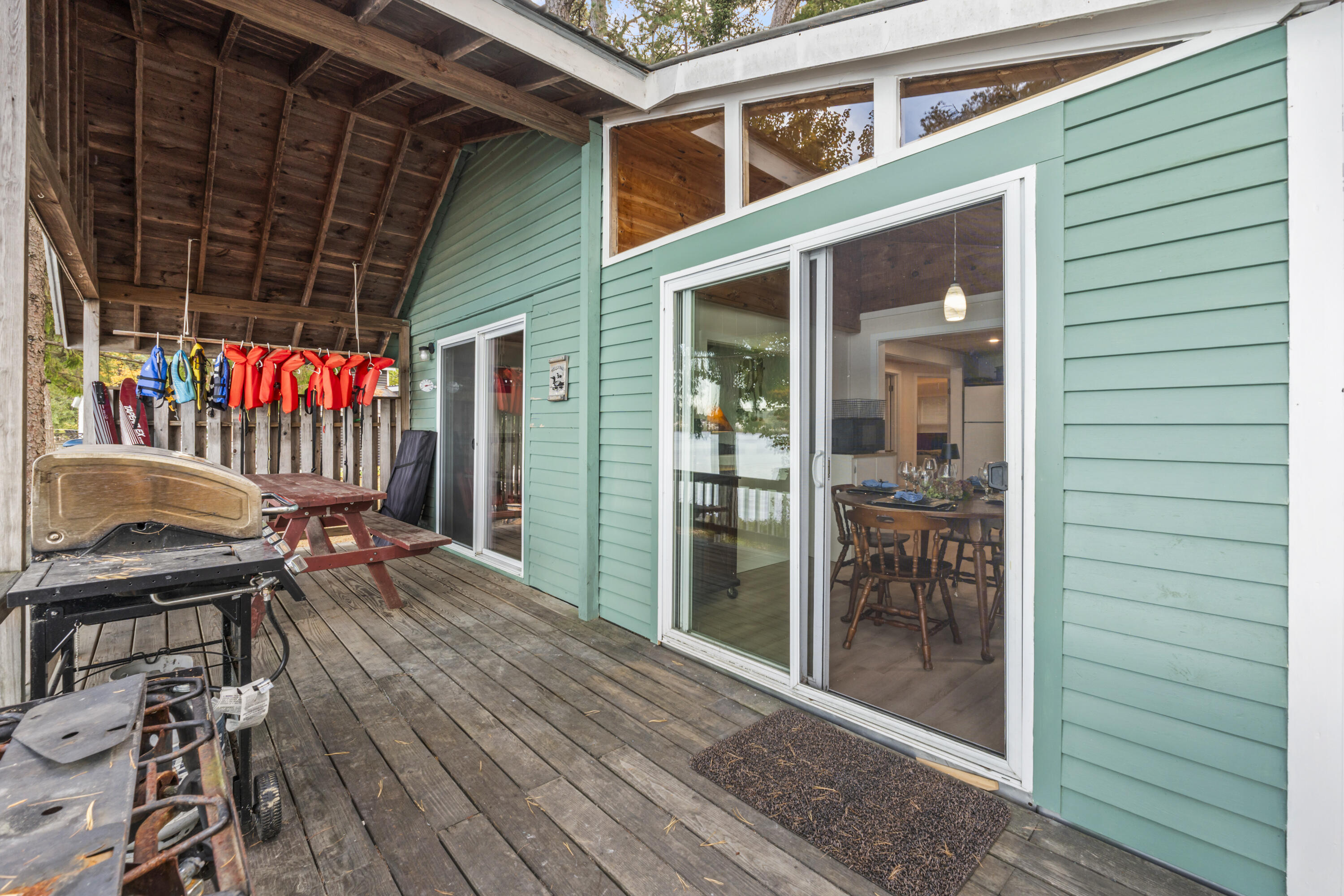 51 Butterworth Drive Naples ME 04055