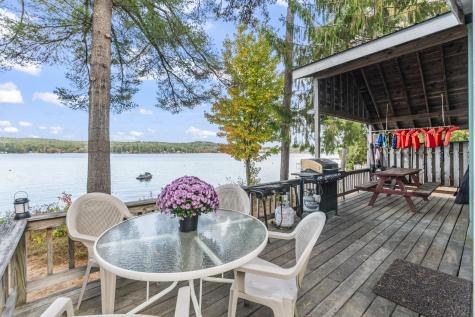 51 Butterworth Drive Naples ME 04055