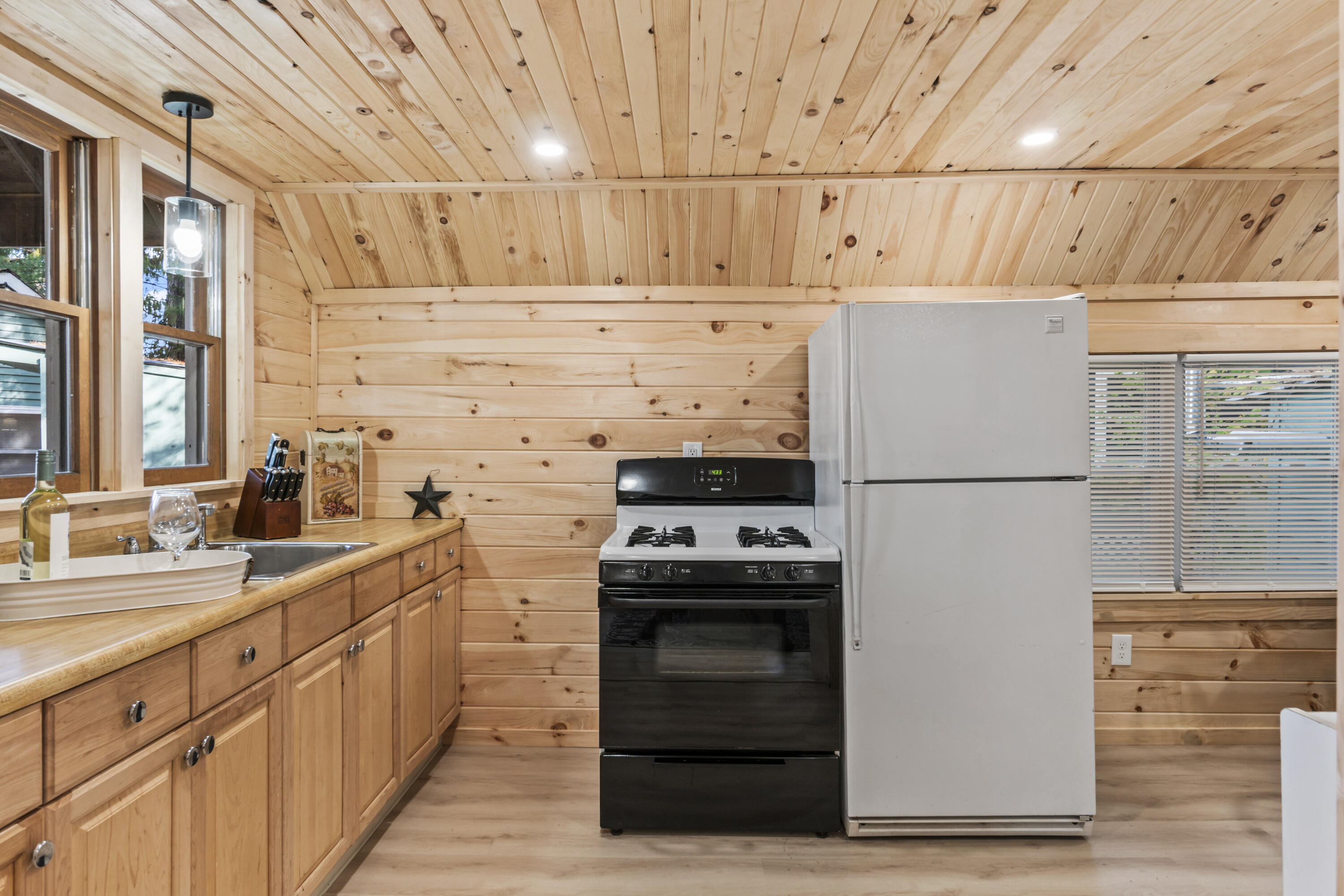 51 Butterworth Drive Naples ME 04055