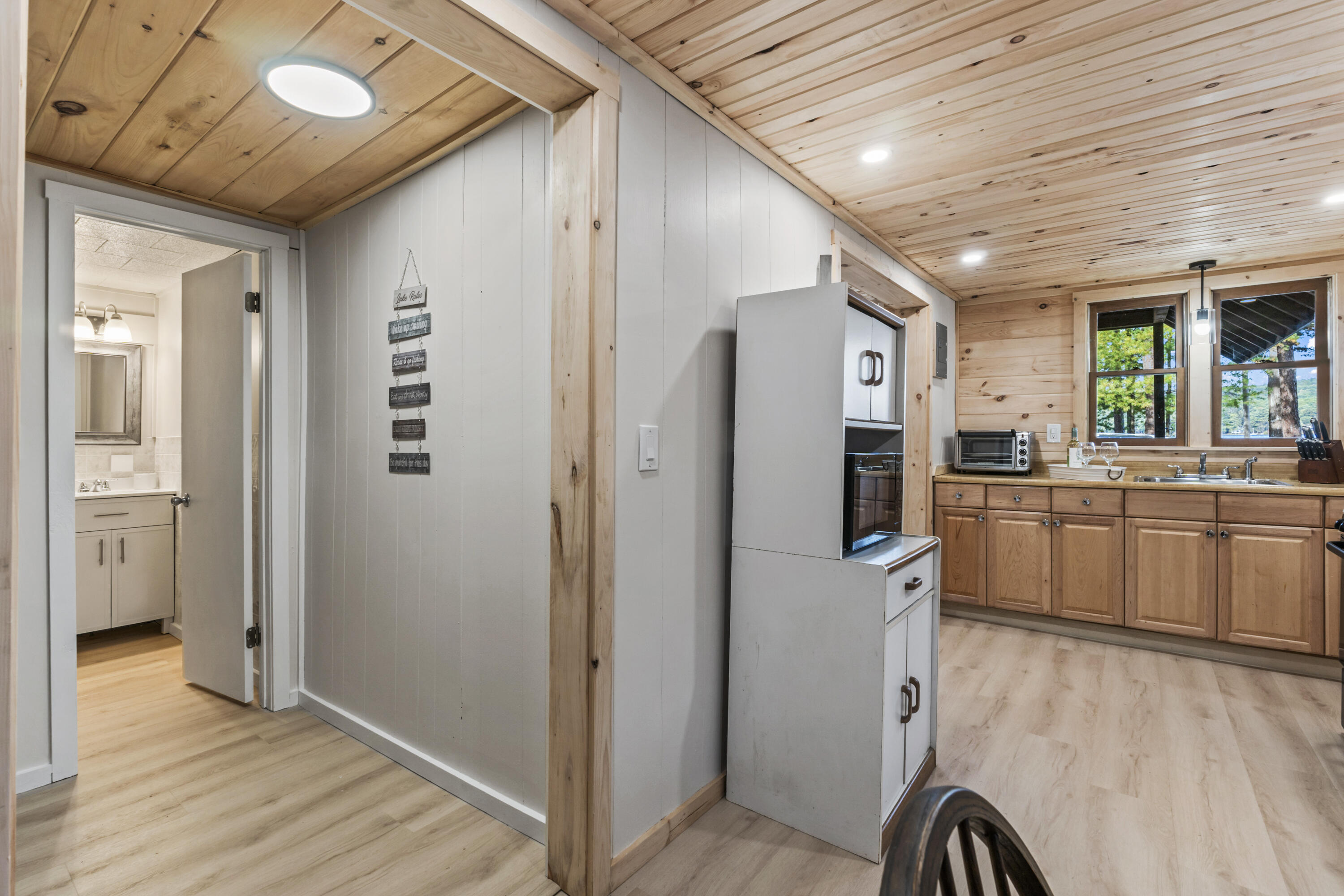 51 Butterworth Drive Naples ME 04055