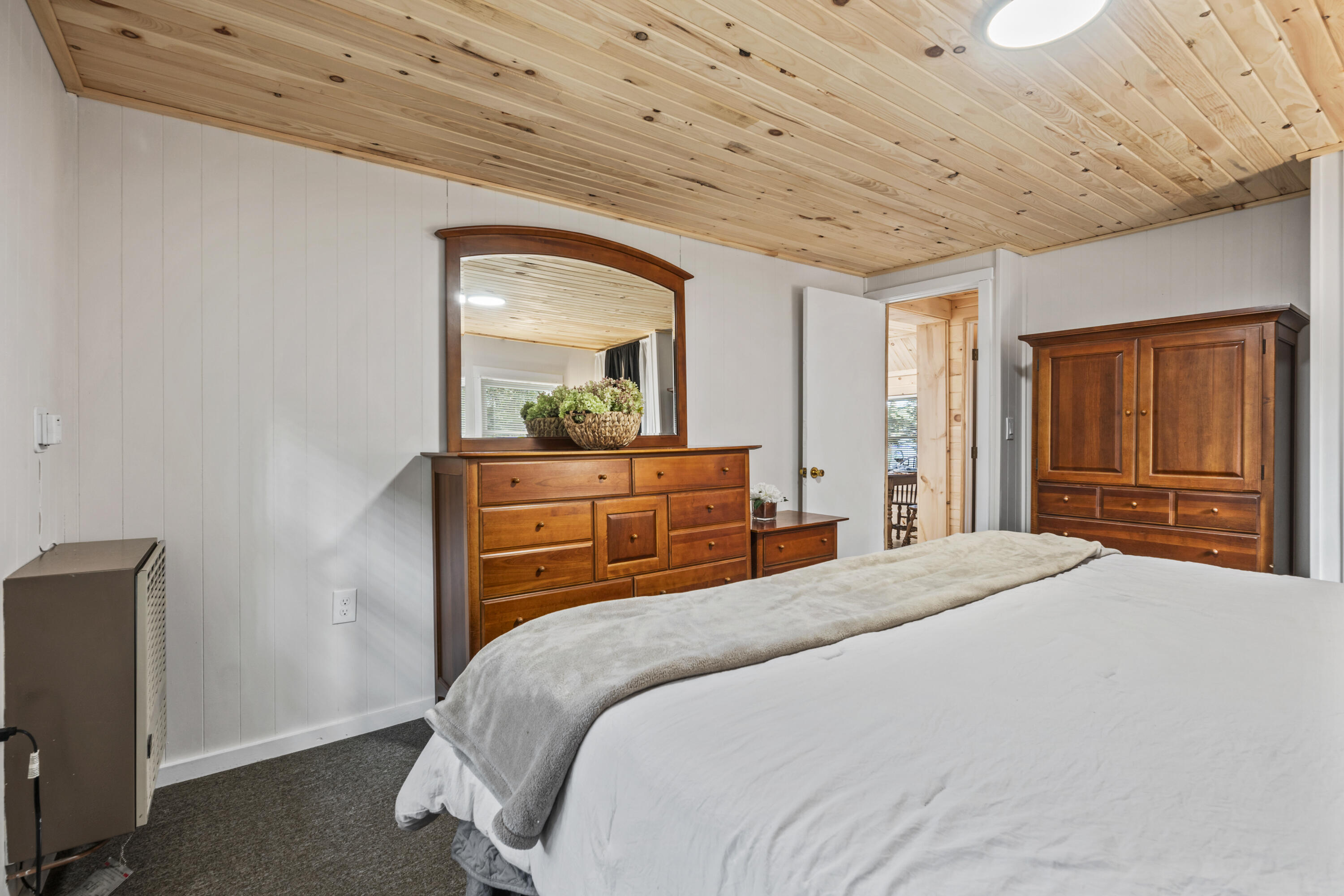 51 Butterworth Drive Naples ME 04055