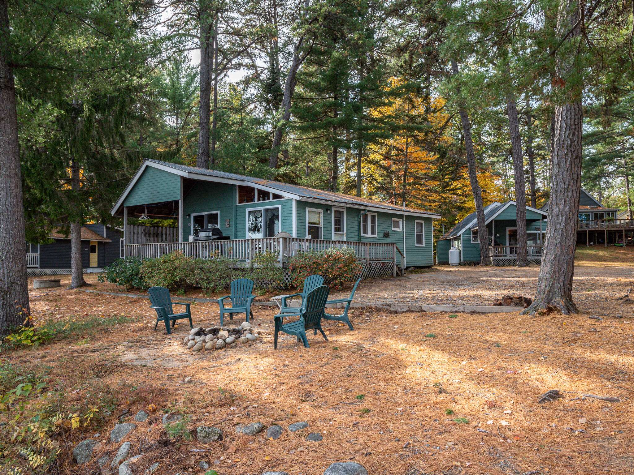 51 Butterworth Drive Naples ME 04055