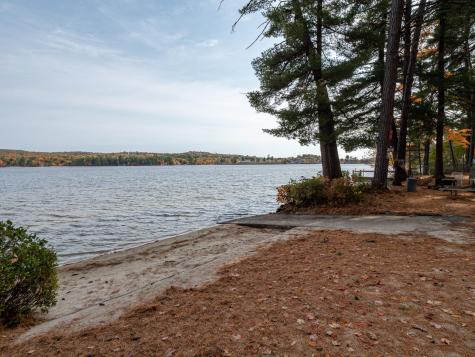 51 Butterworth Drive Naples ME 04055