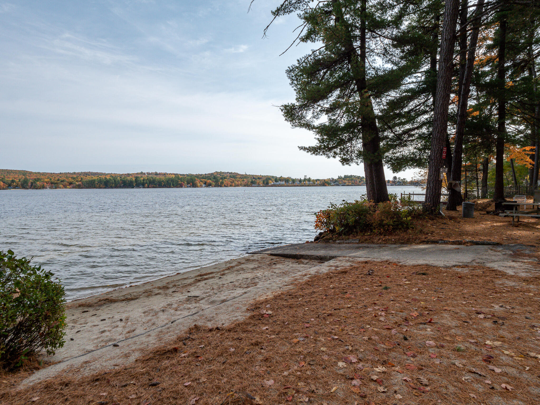 51 Butterworth Drive Naples ME 04055