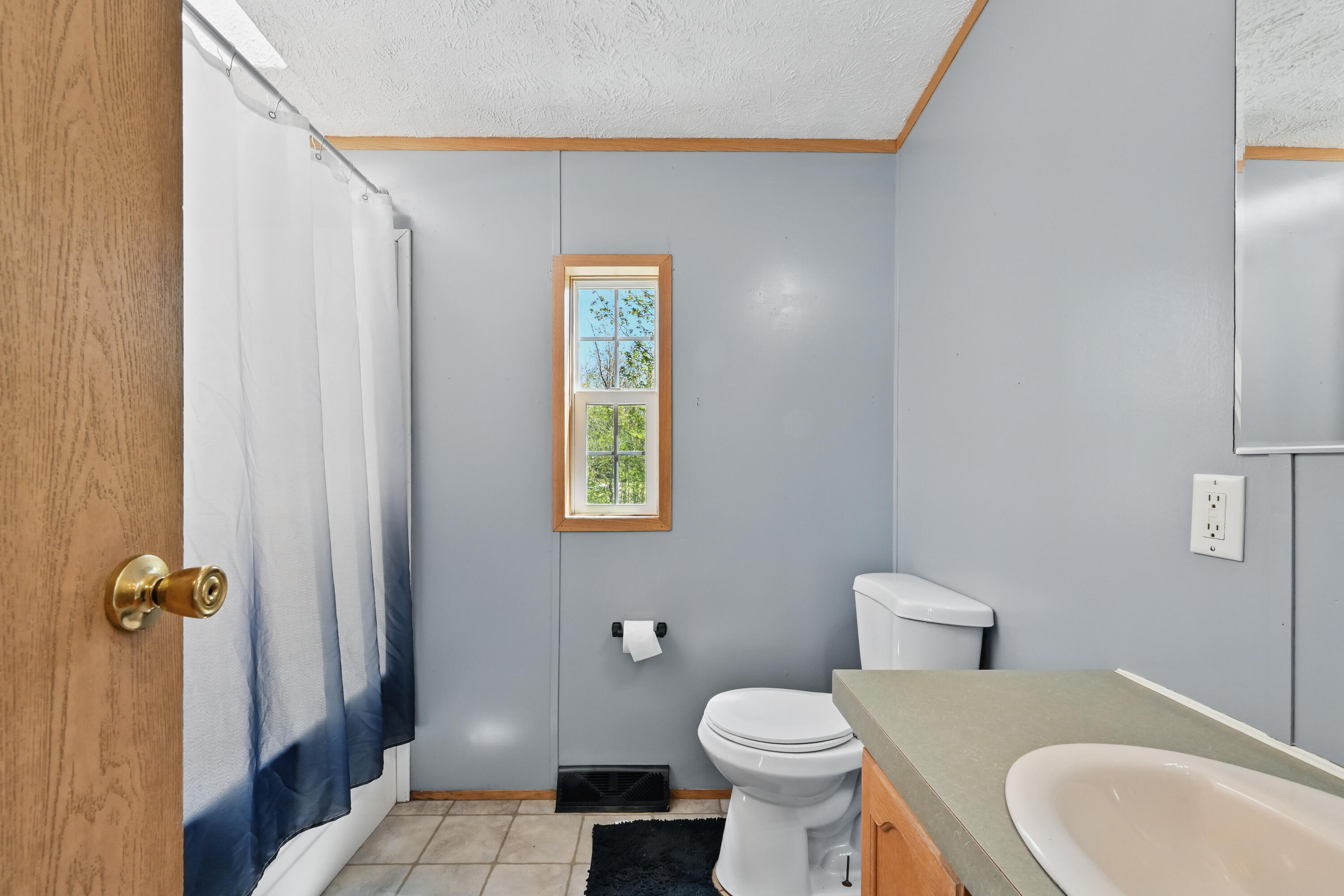 54 Whitten Road Clinton ME 04927