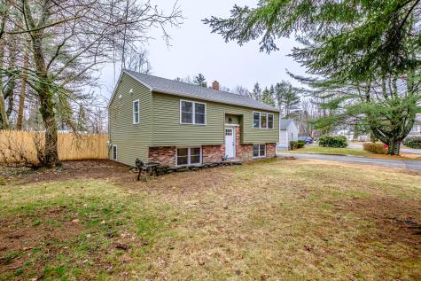 61 Yankee Drive Yarmouth ME 04096