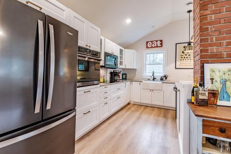 61 Yankee Drive Yarmouth ME 04096