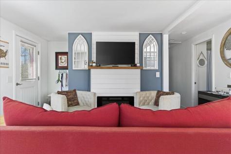 153 Stillwater Avenue Orono ME 04473
