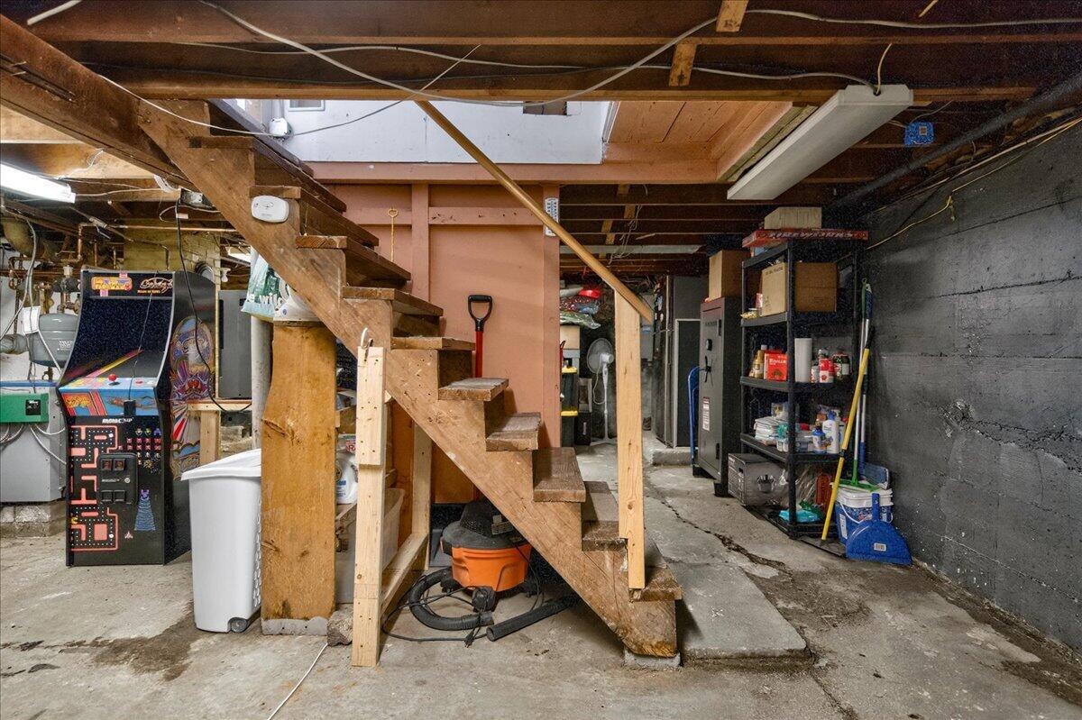 153 Stillwater Avenue Orono ME 04473