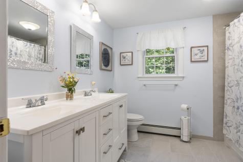 67 Headgate Road Damariscotta ME 04543