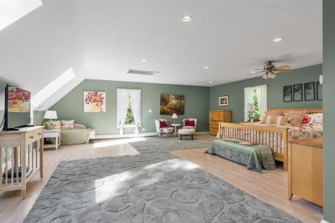 67 Headgate Road Damariscotta ME 04543