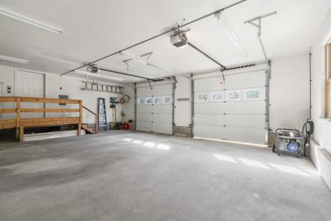 67 Headgate Road Damariscotta ME 04543