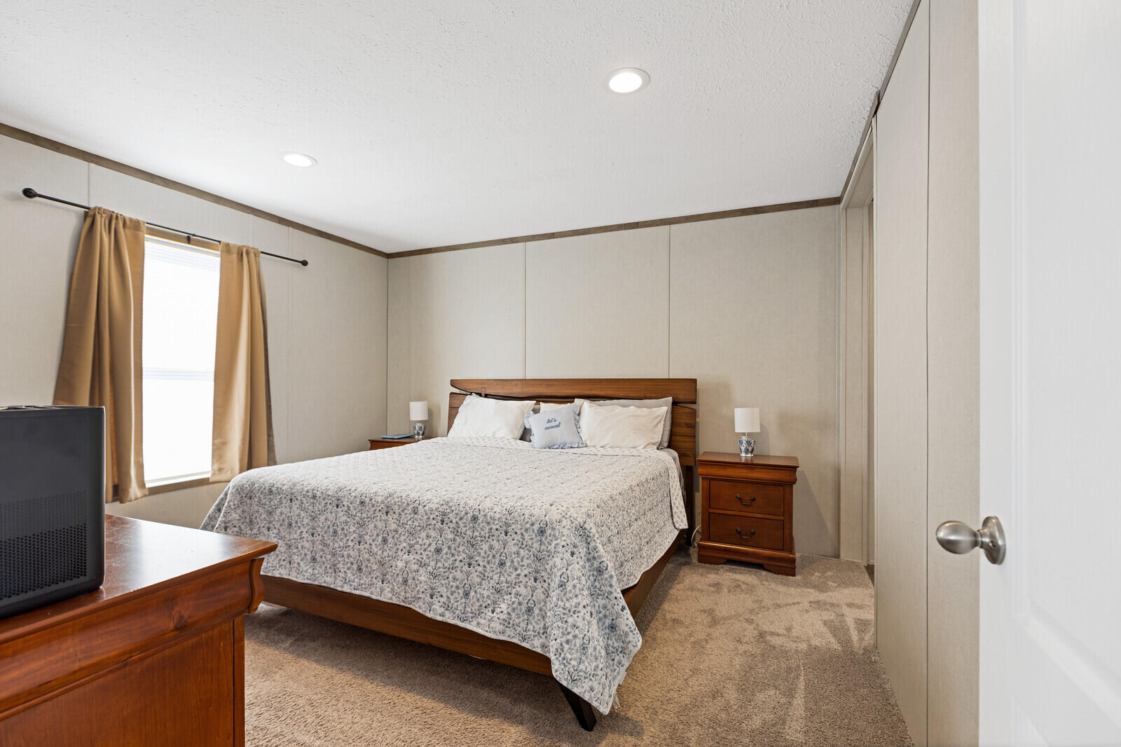 573 Pleasant View Ridge Road China ME 04358