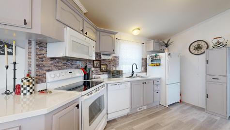 25 Sarah Avenue Lewiston ME 04240