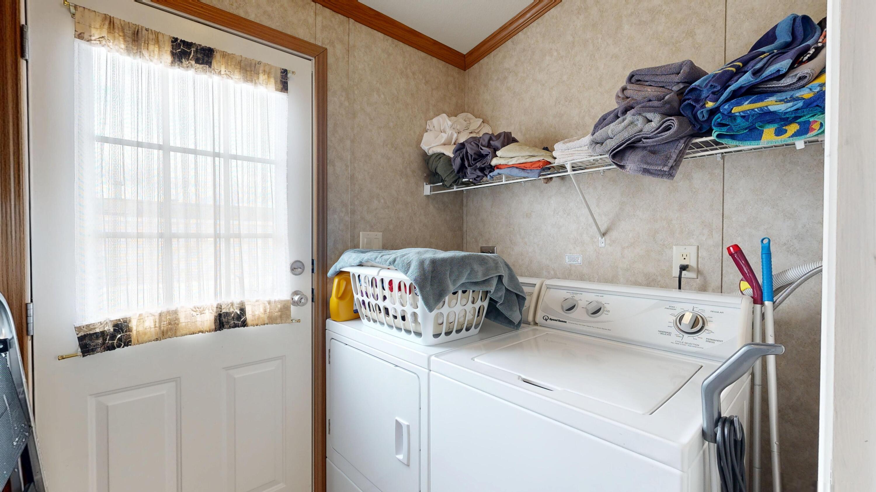 25 Sarah Avenue Lewiston ME 04240