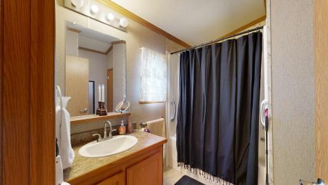 25 Sarah Avenue Lewiston ME 04240