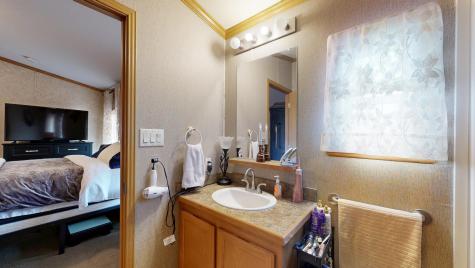 25 Sarah Avenue Lewiston ME 04240