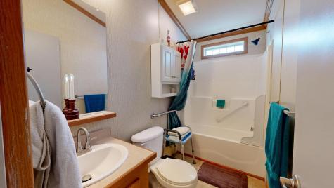 25 Sarah Avenue Lewiston ME 04240