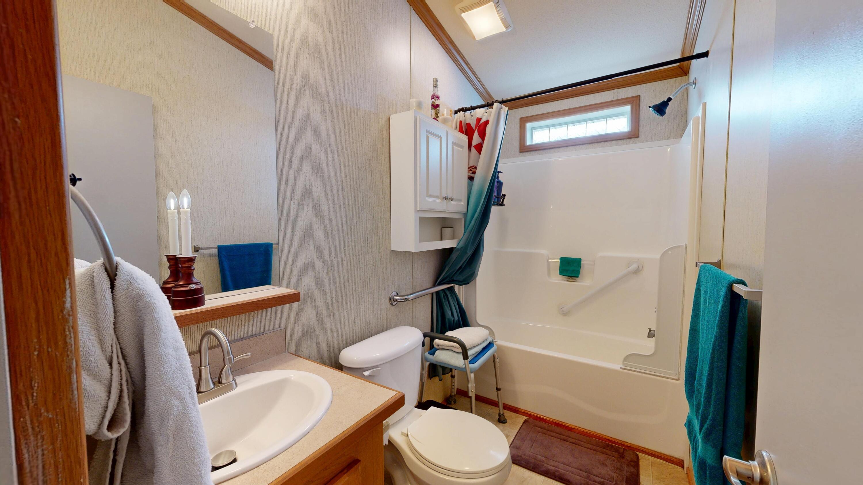 25 Sarah Avenue Lewiston ME 04240