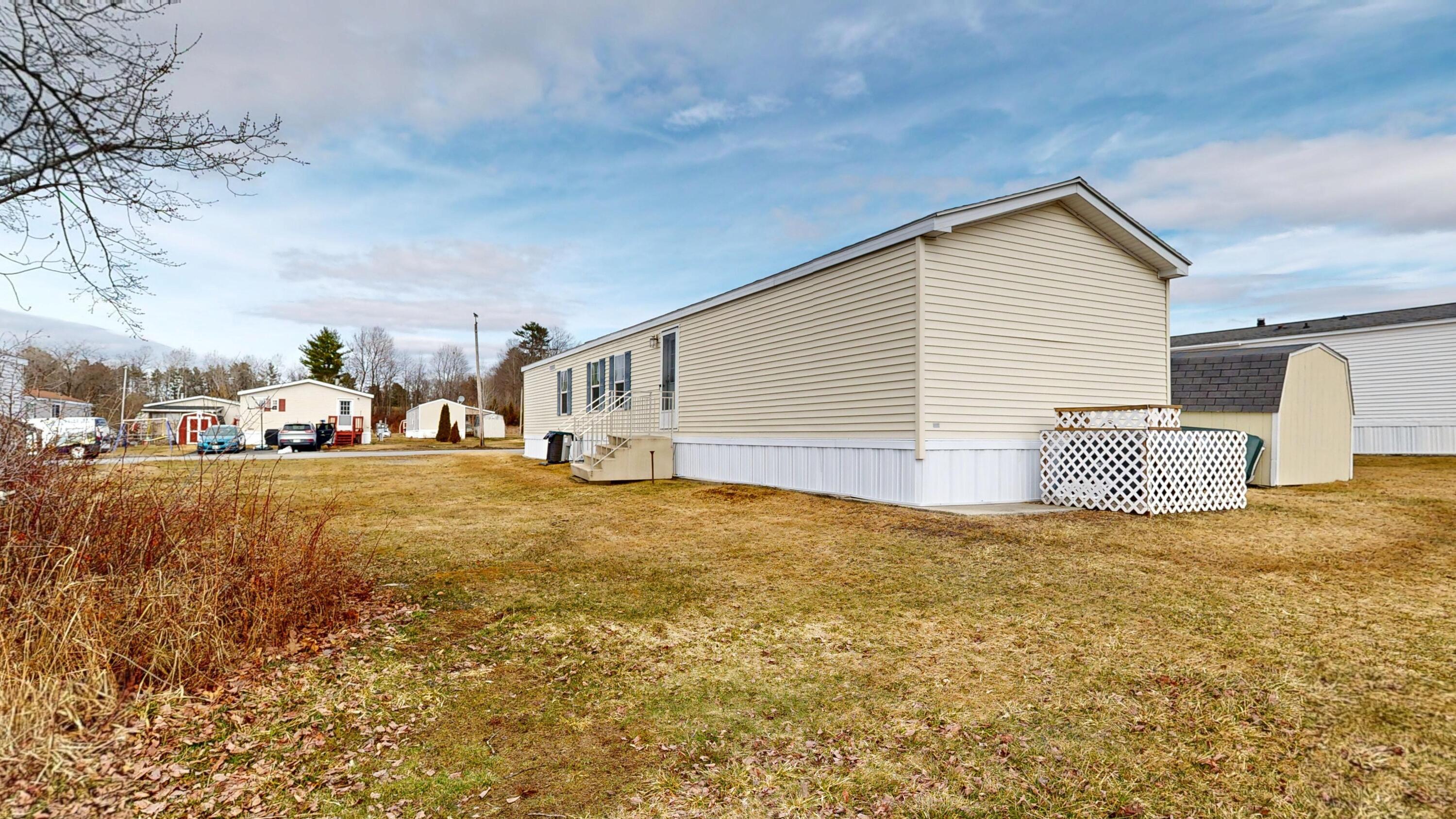 25 Sarah Avenue Lewiston ME 04240