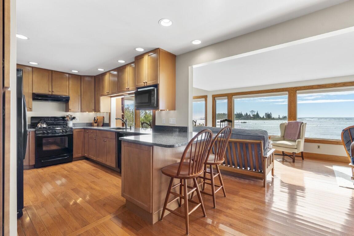 22 Gray Road Southport ME 04576