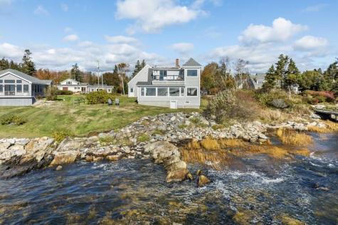 22 Gray Road Southport ME 04576
