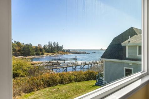 22 Gray Road Southport ME 04576