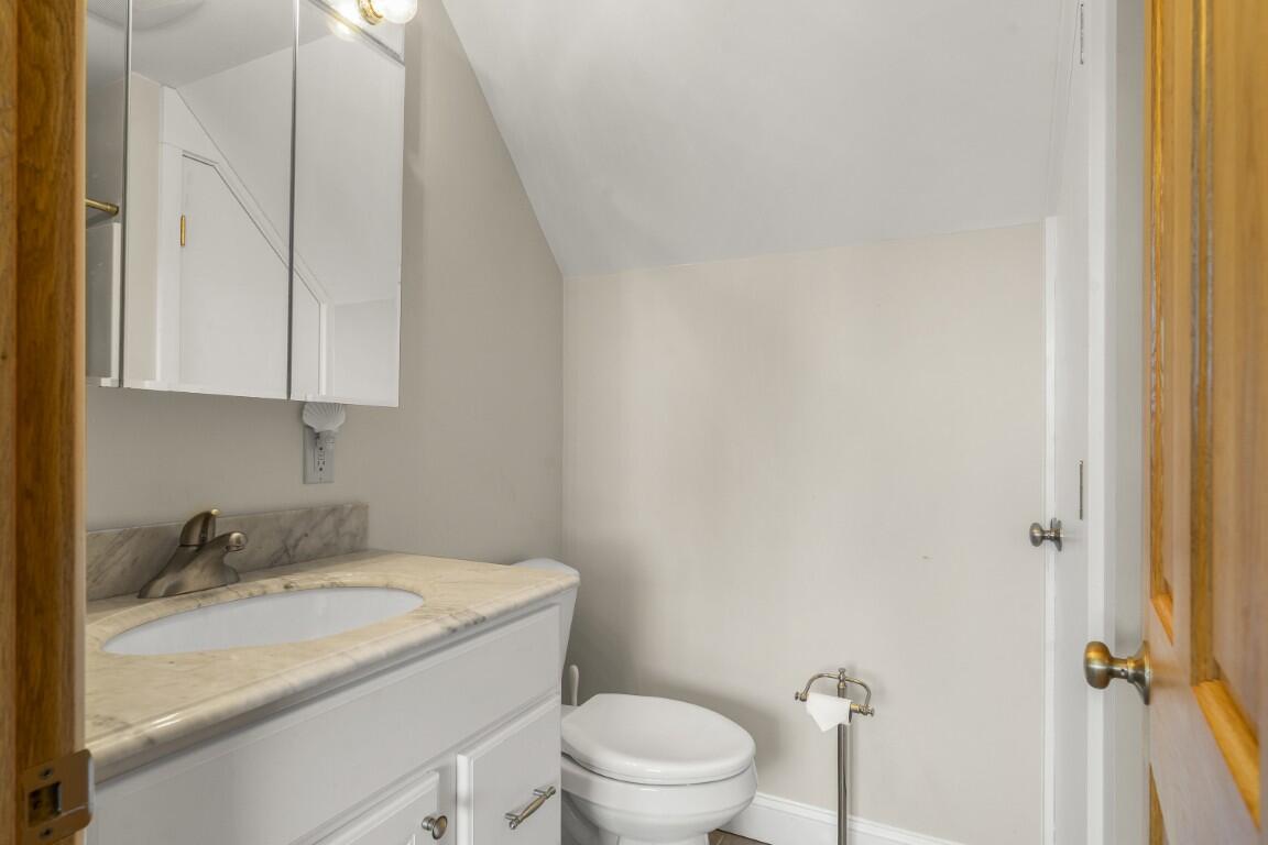 22 Gray Road Southport ME 04576