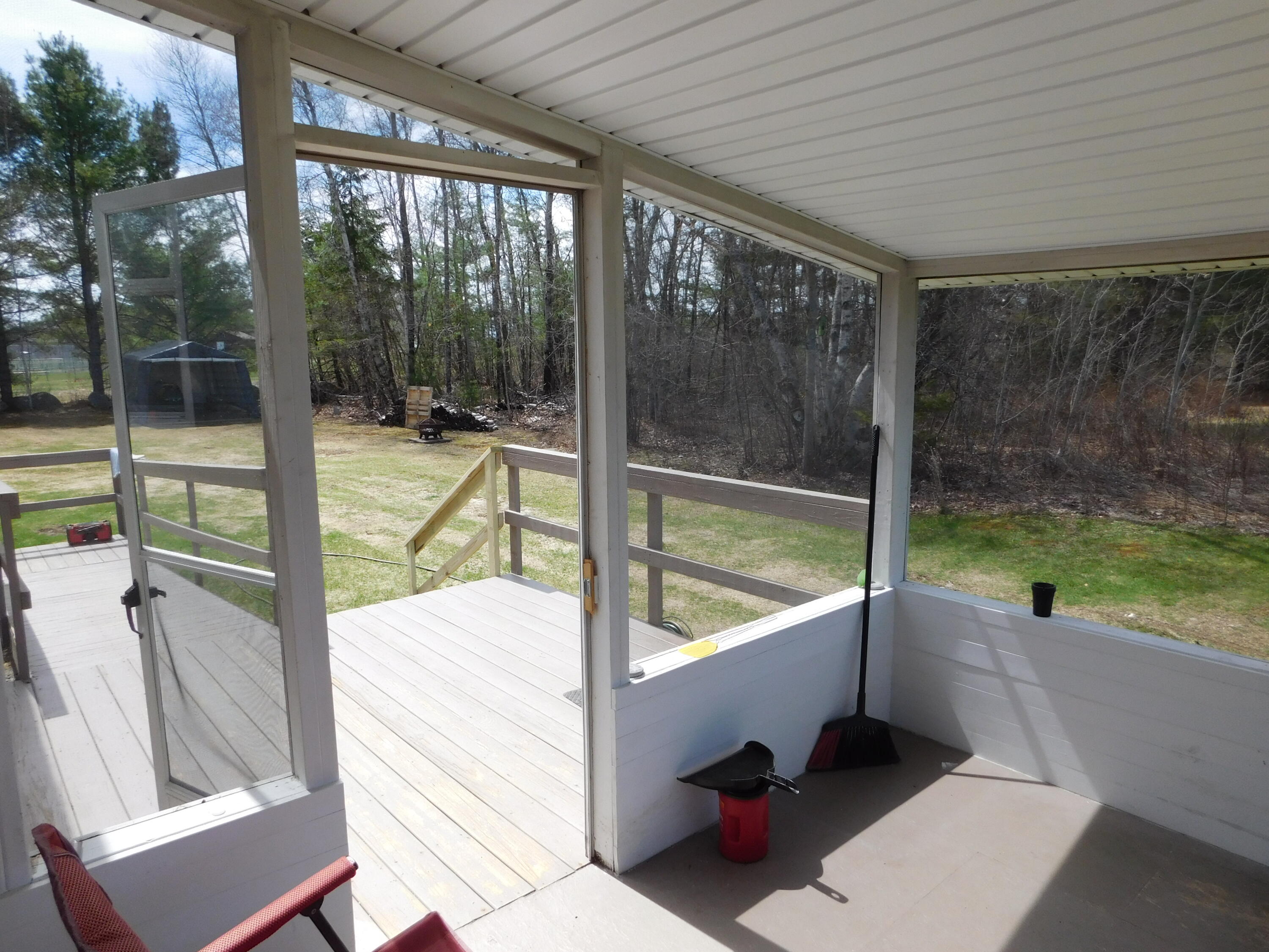 33 Lorna Lane Glenburn ME 04401