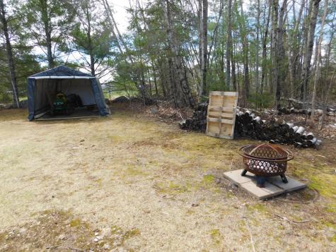 33 Lorna Lane Glenburn ME 04401