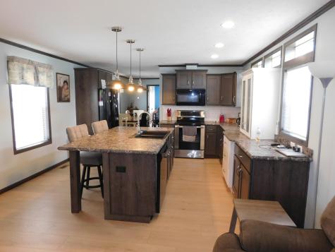 33 Lorna Lane Glenburn ME 04401
