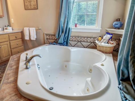 50 Twinleaf Lane Sidney ME 04330