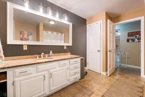 148 Spiller Hill Road Raymond ME 04071