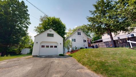 31 Vivian Street Auburn ME 04210
