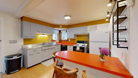 31 Vivian Street Auburn ME 04210