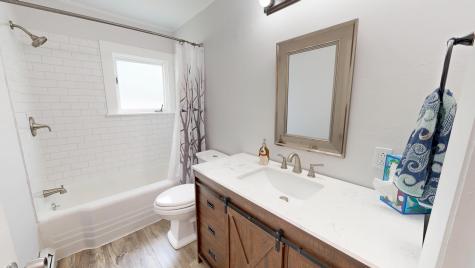 31 Vivian Street Auburn ME 04210