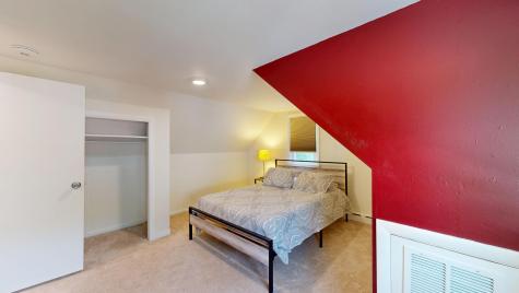 31 Vivian Street Auburn ME 04210