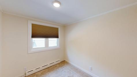 31 Vivian Street Auburn ME 04210