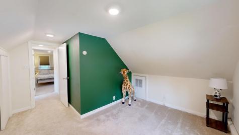 31 Vivian Street Auburn ME 04210