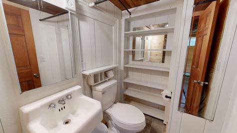 31 Vivian Street Auburn ME 04210