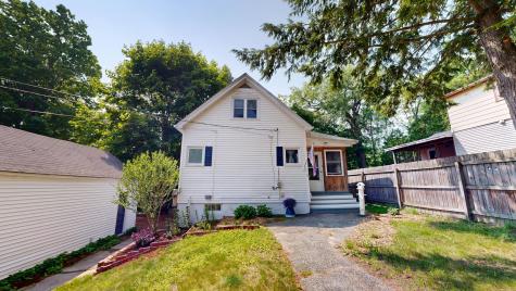 31 Vivian Street Auburn ME 04210