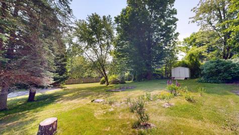 31 Vivian Street Auburn ME 04210